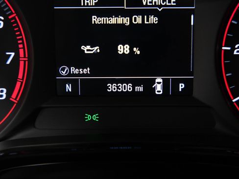 Used 2024 Chevrolet Trax RS w/ Driver Confidence Package image 26