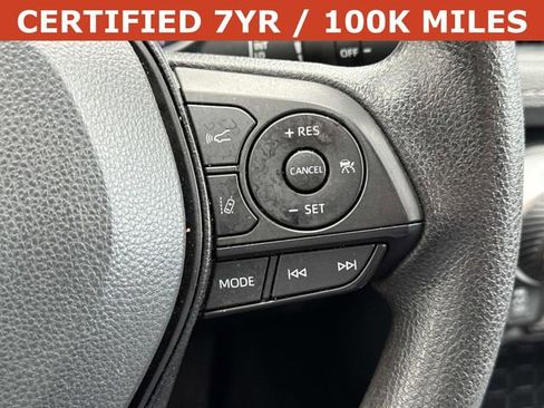 Used 2025 Toyota RAV4 XLE AWD/4WD image 23