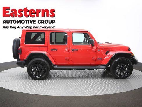 Used 2025 Jeep Wrangler Unlimited Sahara image 44