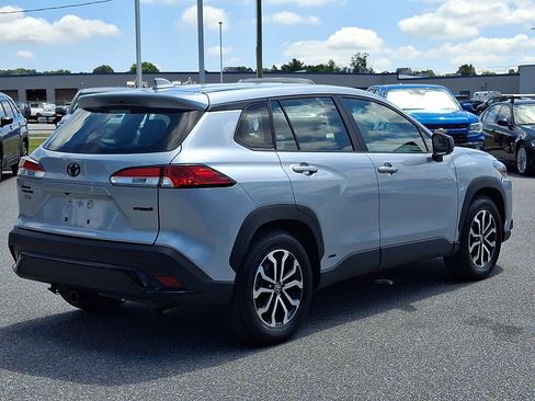 Used 2023 Toyota Corolla Cross AWD Hybrid image 4