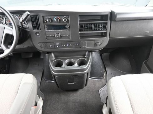 Used 2025 Chevrolet Express 3500 LT w/ LT Preferred Equipment Group RWD image 11