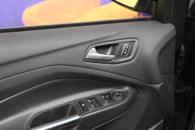 Used 2017 Ford Escape SE AWD/4WD image 13