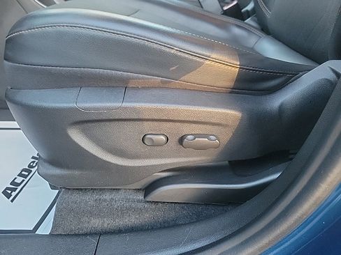 Used 2020 Chevrolet Trax LT w/ LT Convenience Package image 20