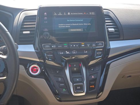 Used 2024 Honda Odyssey Touring image 16