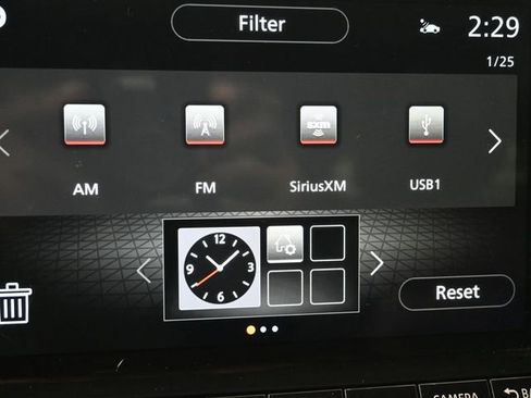 Used 2024 Nissan Pathfinder SL image 17