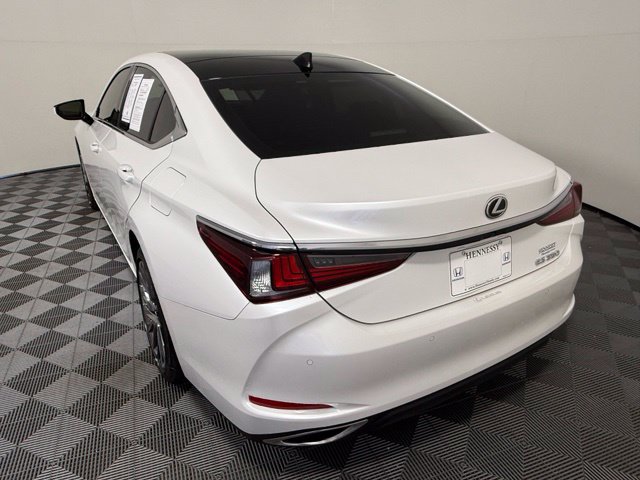 Used 2025 Lexus ES 350 Ultra Luxury w/ Accessory Package (Z2) FWD image 4