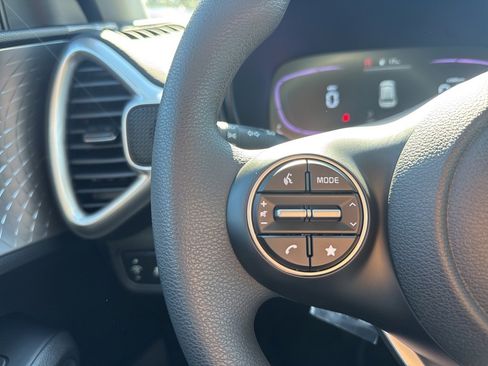 New 2025 Kia Soul LX w/ LX Technology Package image 14