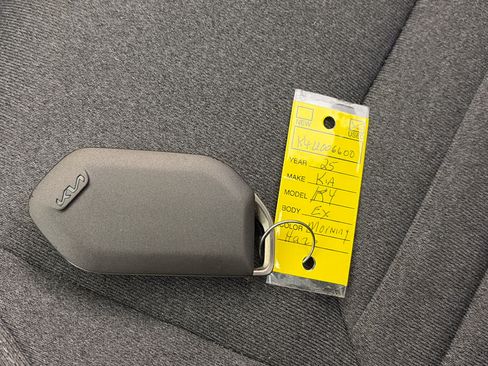 Certified 2025 Kia K4 EX FWD image 30