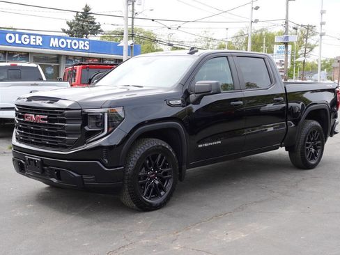 Used 2023 GMC Sierra 1500 Pro w/ Graphite Edition AWD/4WD image 1