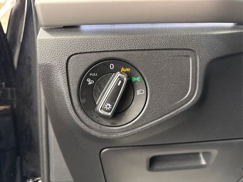 Used 2023 Volkswagen Atlas SEL image 27