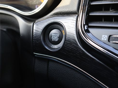 Used 2019 Jeep Grand Cherokee High Altitude image 29