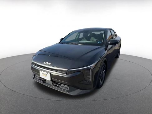 Used 2025 Kia K4 LXS image 7