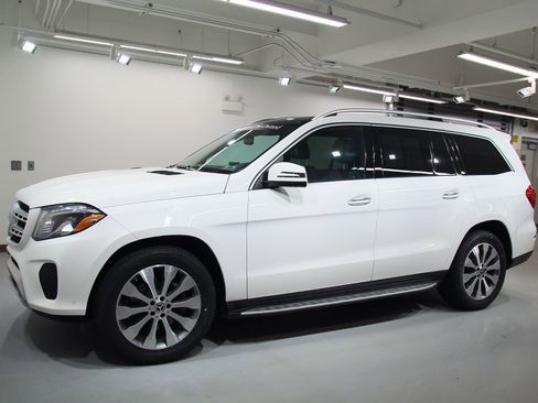Certified 2019 Mercedes-Benz GLS 450 4MATIC image 3