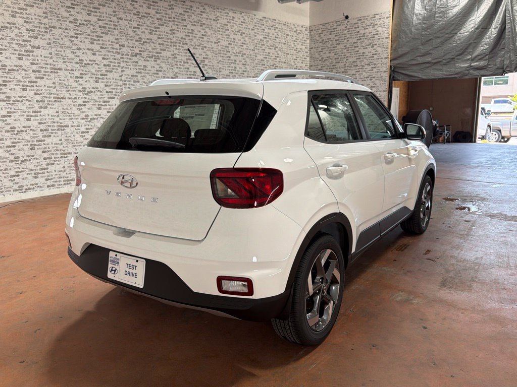 New 2026 Hyundai Venue SEL FWD image 7