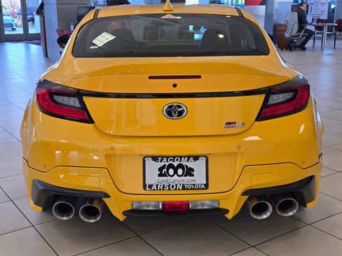 New 2026 Toyota GR86 YUZU Limited image 4