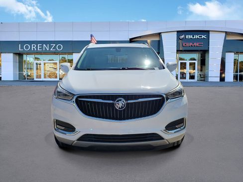 Used 2020 Buick Enclave Essence FWD image 2
