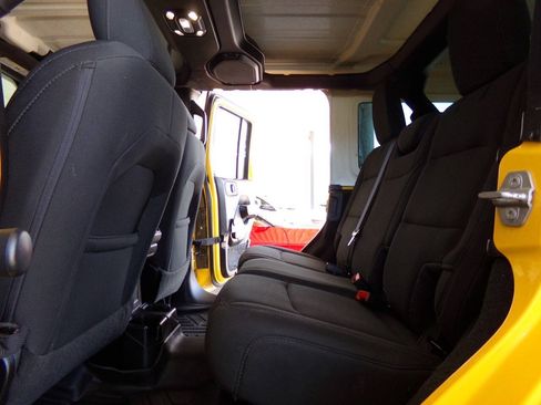 Used 2021 Jeep Wrangler Unlimited Sport AWD/4WD image 19