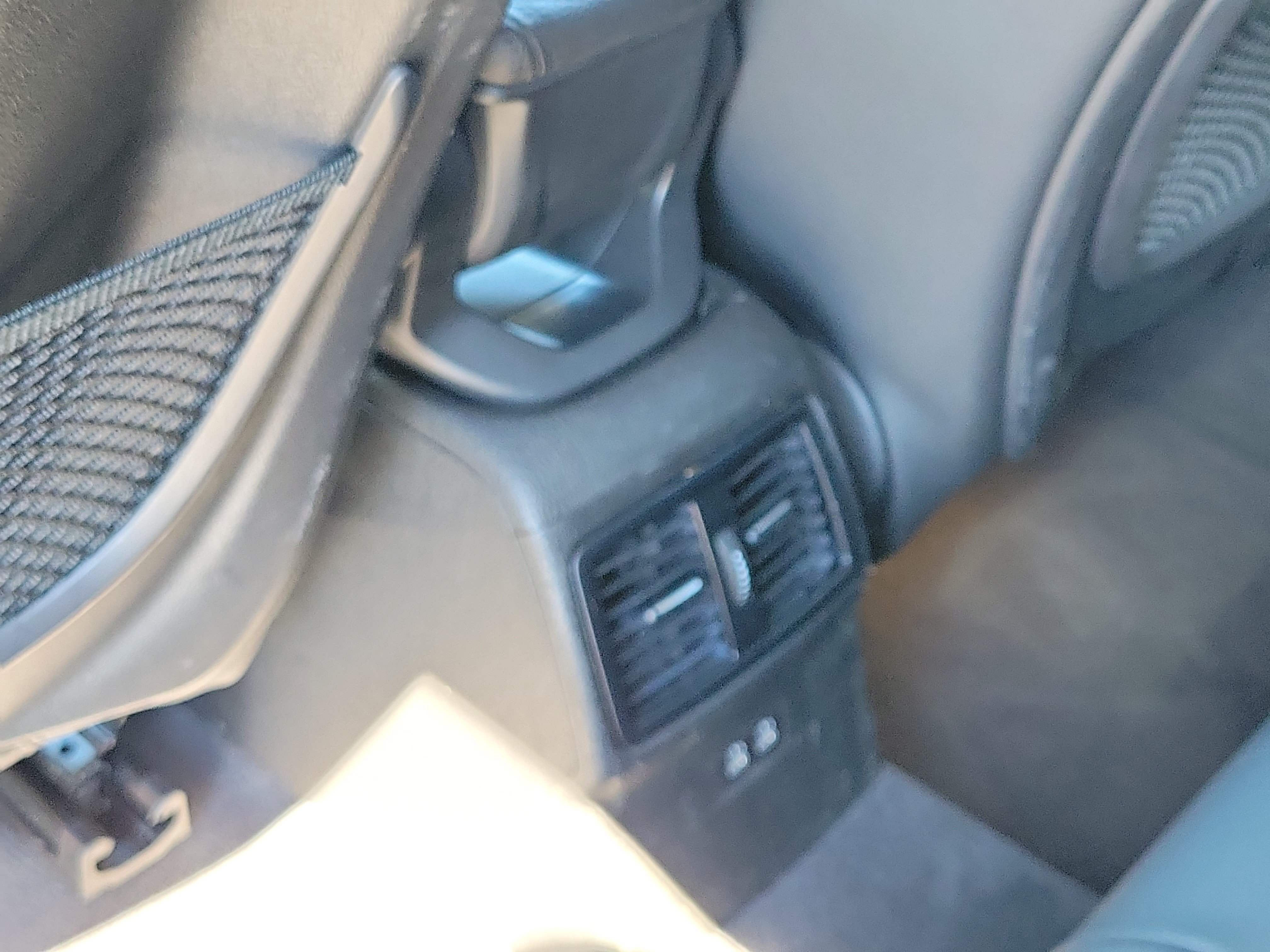 Used 2020 BMW X1 sDrive28i w/ Convenience Package FWD image 13