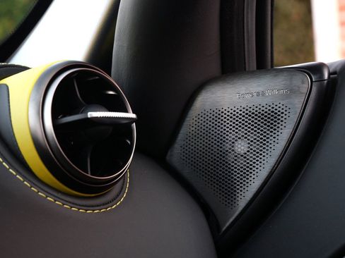 Used 2019 McLaren 720S RWD image 20