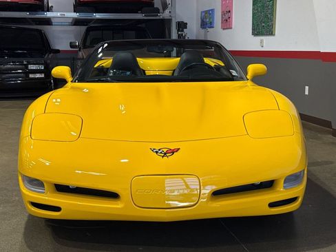 Used 2004 Chevrolet Corvette Convertible w/ Preferred Equipment Group RWD image 52