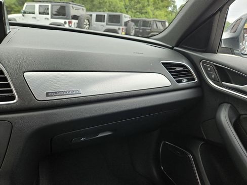 Used 2016 Audi Q3 2.0T Prestige w/ Prestige Package AWD/4WD image 16