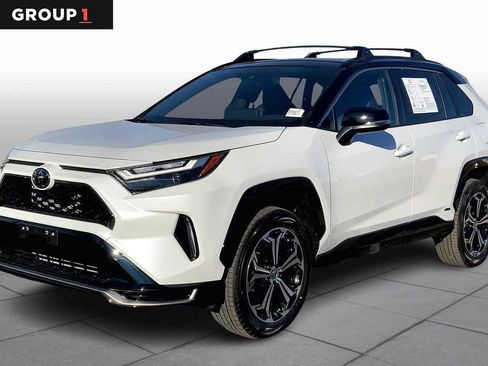 Used 2025 Toyota RAV4 XSE image 1