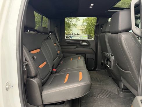 Used 2024 GMC Sierra 2500 AT4 w/ AT4 Premium Plus Package AWD/4WD image 27