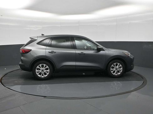 Used 2025 Ford Escape Active FWD image 9