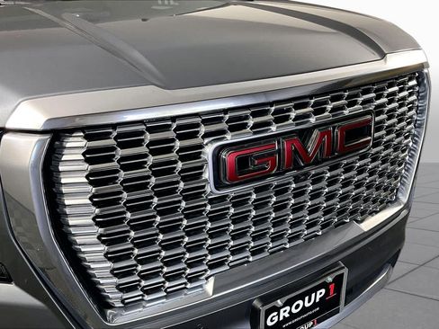 Used 2021 GMC Yukon Denali w/ LPO, Illumination Package RWD image 29