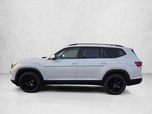 New 2026 Volkswagen Atlas SE image 5
