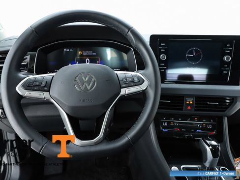 Used 2025 Volkswagen Jetta SE w/ Sunroof Package FWD image 56