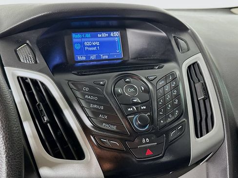 Used 2012 Ford Focus SE FWD image 13