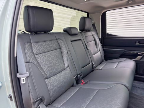 Used 2024 Toyota Tundra Limited AWD/4WD image 42