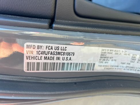 Used 2021 Jeep Grand Cherokee Laredo X image 17