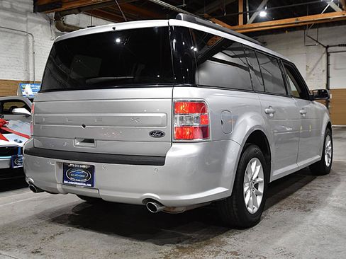 Used 2019 Ford Flex SE FWD image 4