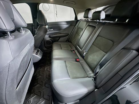 Used 2024 Nissan Ariya AWD image 27