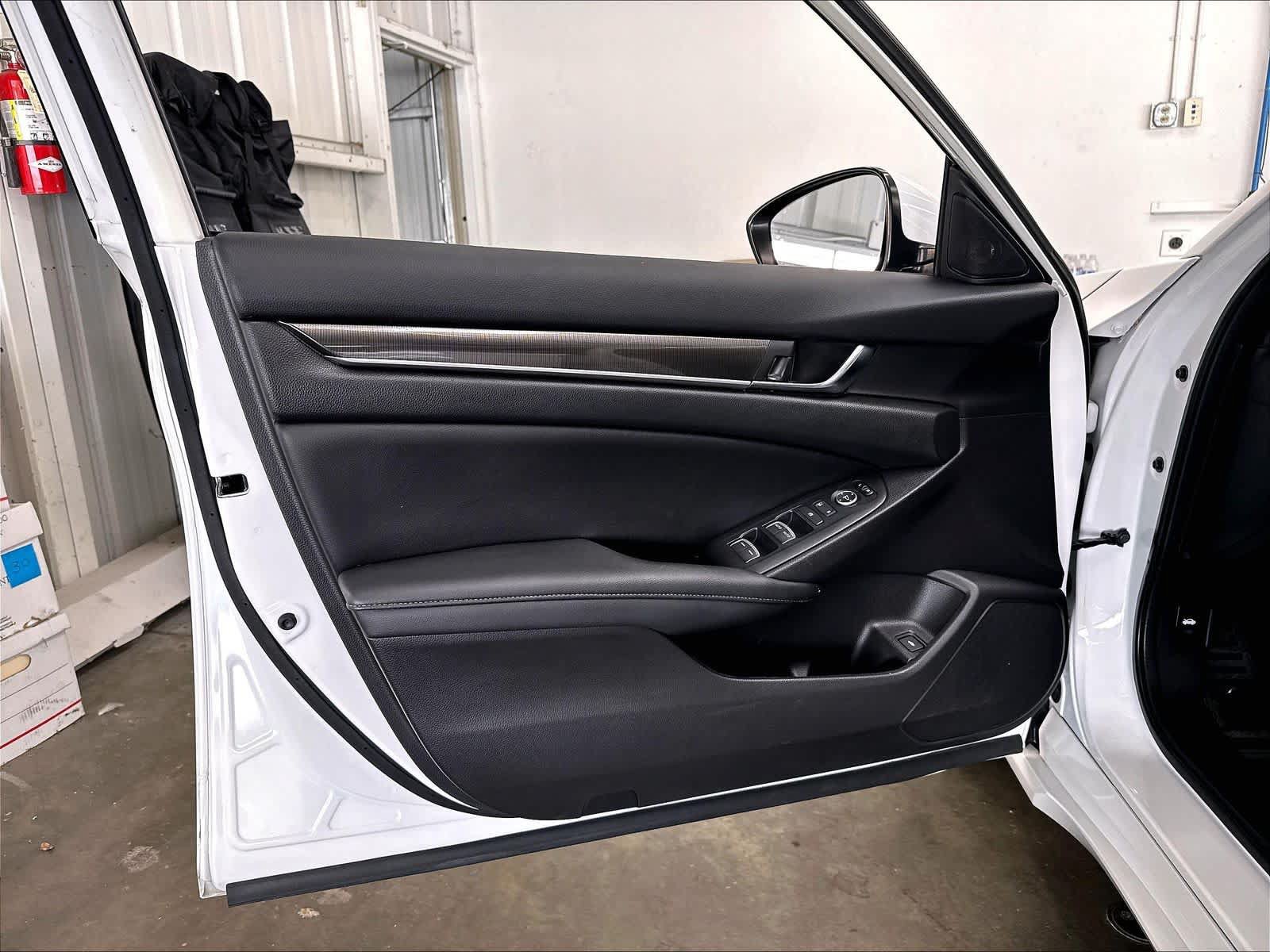 Used 2020 Honda Accord Sport image 22