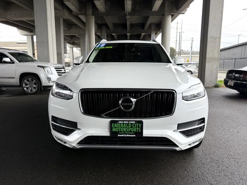 Used 2019 Volvo XC90 T6 Momentum w/ Protection Package Premier AWD/4WD image 2