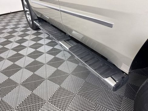 Used 2017 Chevrolet Tahoe LT w/ LT Signature Package image 25