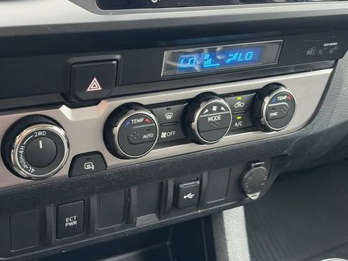 Used 2023 Toyota Tacoma SR AWD/4WD image 22