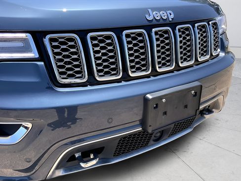 Used 2020 Jeep Grand Cherokee Overland AWD/4WD image 34