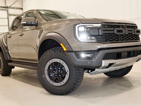 New 2025 Ford Ranger Raptor image 37
