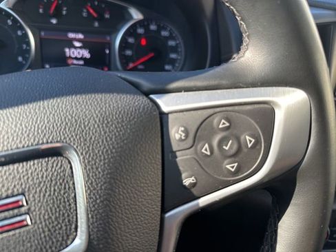 Used 2024 GMC Terrain SLT AWD/4WD image 25