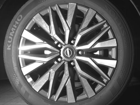 Used 2025 Nissan Altima 2.5 SV image 13