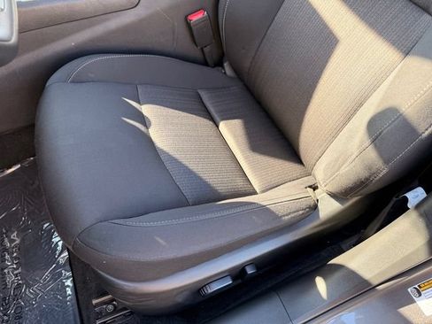 Used 2025 Nissan Altima 2.5 SV FWD image 10