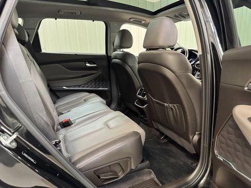 Used 2019 Hyundai Santa Fe Limited image 25