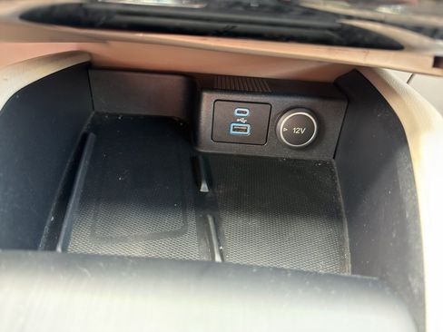 Used 2021 Ford Escape SEL w/ Technology Package AWD/4WD image 15