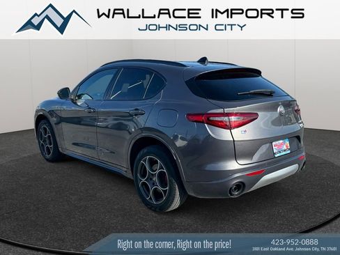 Used 2023 Alfa Romeo Stelvio Ti image 3