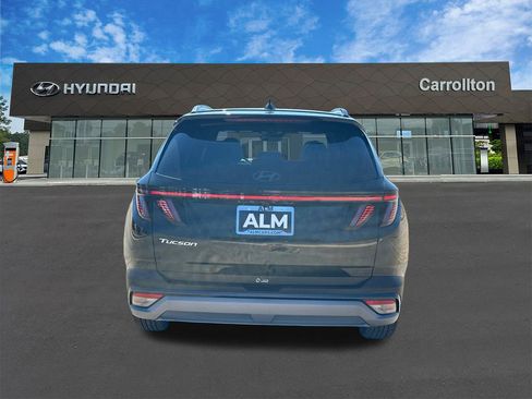 New 2025 Hyundai Tucson Limited image 6