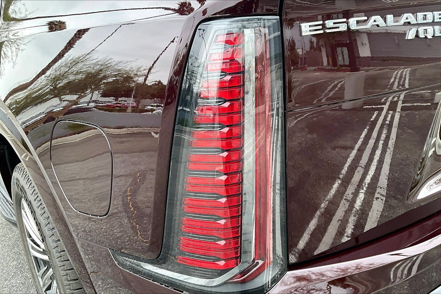 New 2026 Cadillac Escalade IQL Luxury w/ LPO, Floor Liner Package AWD/4WD image 15